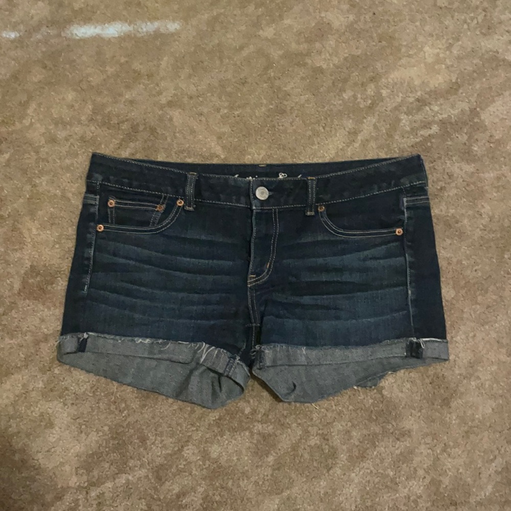 American Eagle stretch low rise shorts